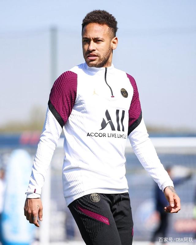 球盟会官方-文班亚马谈球队与福克斯交易